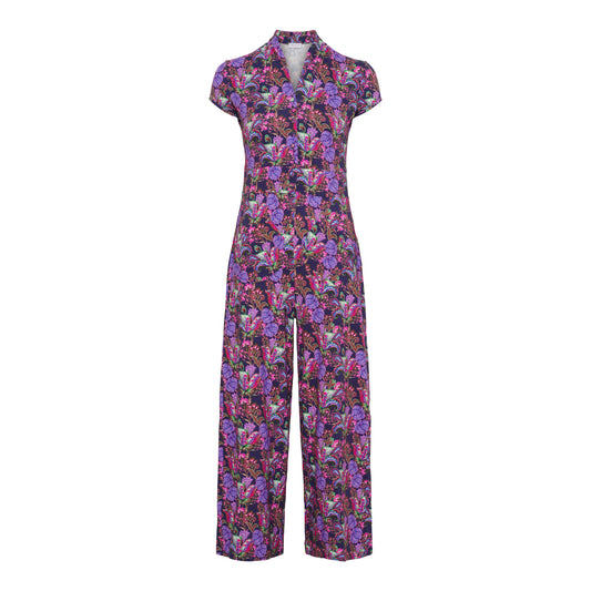 If you want to make a statement, wear purple