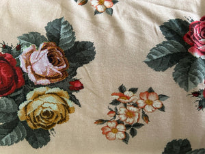 Fabric "A rose is a rose  is a rose"
